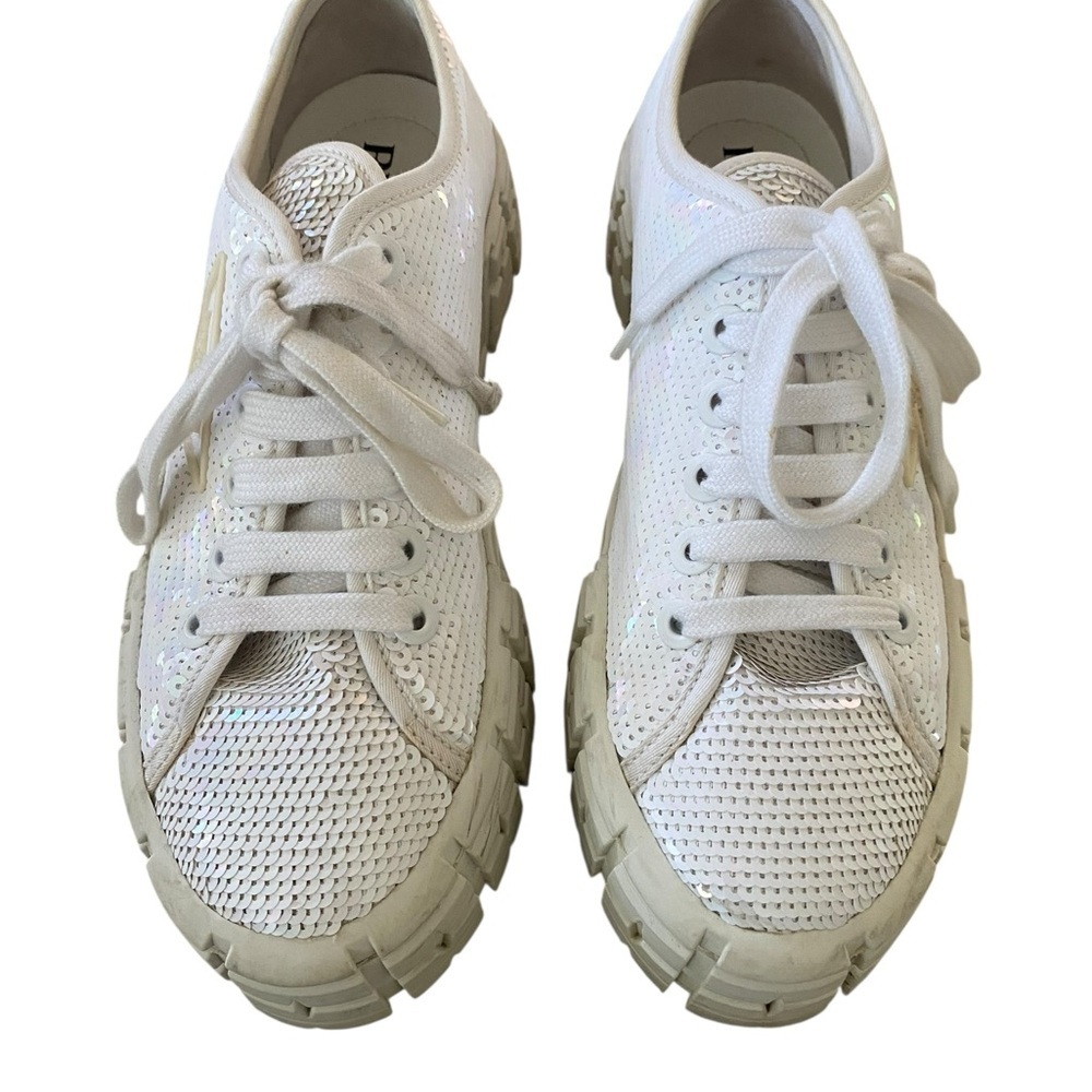 Prada White Sequin Platform Sneakers ✨
Size: 39.5 EU (fits approx US 9.5) - Picture 6 of 15
